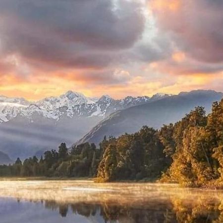 Misty Peaks Cottage Глетчер Фокс Екстериор снимка